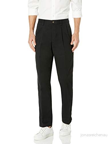 Amazon Essentials herr klassisk passform skrynkelfri veckad chinos byxa för män (finns i stor och hög), svart, 34 B x 31 L 191770479162
