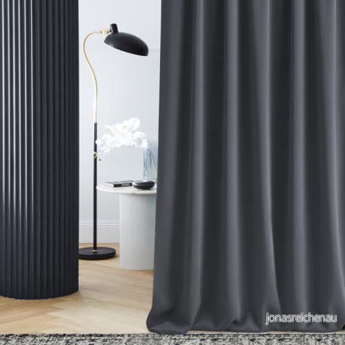 ROOM99 Gardin med veckband Laurel 140 x 280 cm bredd höjd, mörkläggning, ogenomskinlig skjutgardiner, gardin, vardagsrum, sovrum för skensystem, mörkgrå 5908224060198